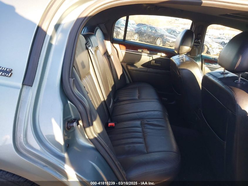 2006 Lincoln Town Car Signature Limited VIN: 1LNHM82W06Y648211 Lot: 41815239