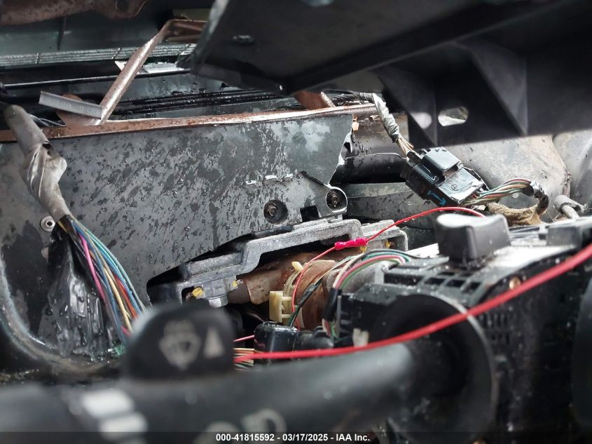 2003 Chevrolet Tahoe Ls VIN: 1GNEC13V63J326577 Lot: 41815592