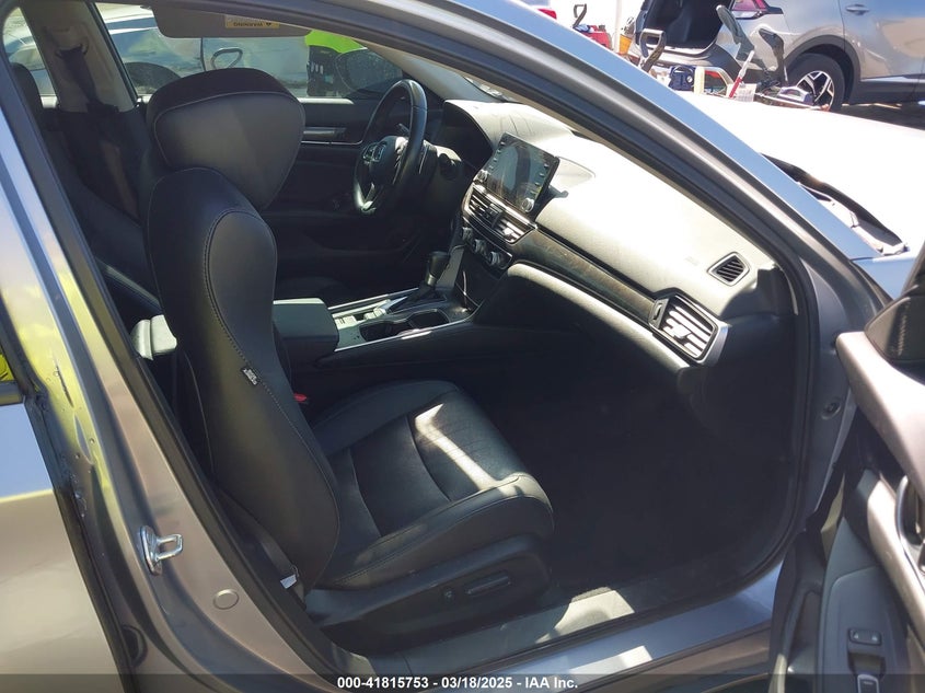 2021 HONDA ACCORD VIN: 1HGCV1F48MA068238