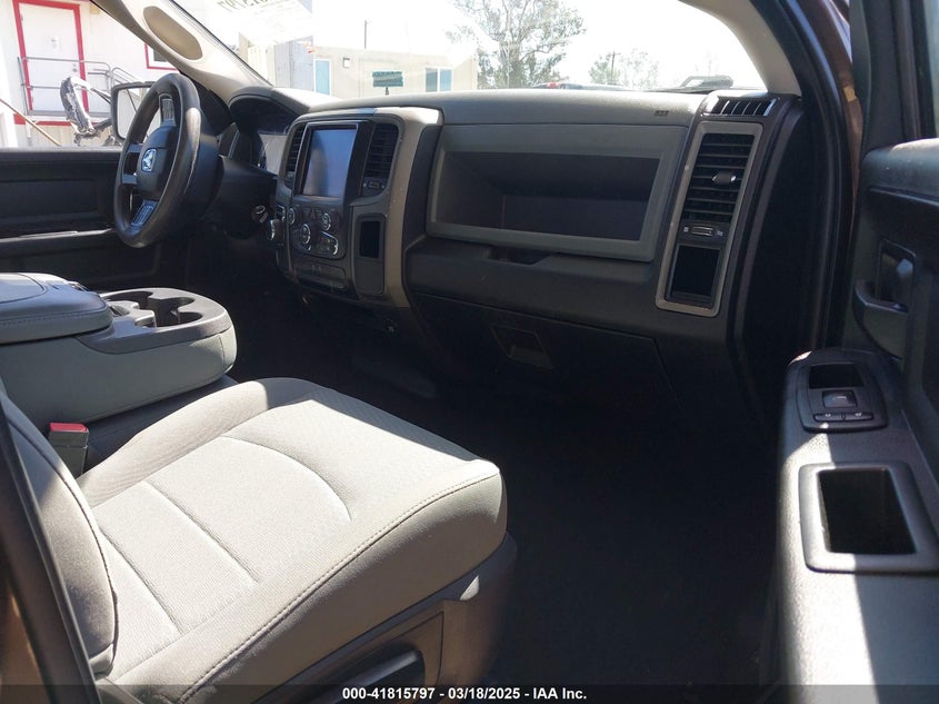 2020 RAM 1500 CLASSIC VIN: 3C6RR6KG5LG194767