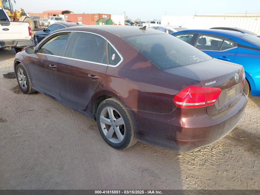 2012 VOLKSWAGEN PASSAT VIN: 1VWBP7A33CC091500