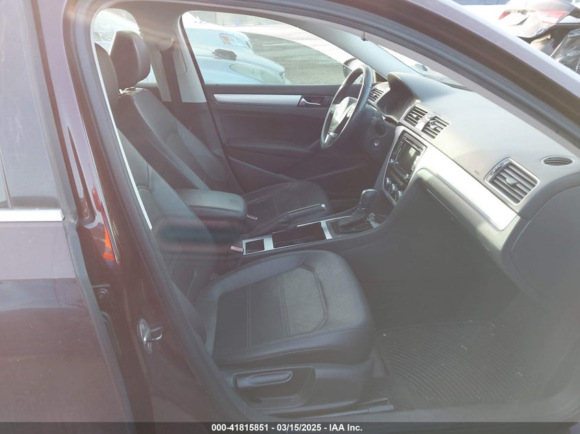 2012 VOLKSWAGEN PASSAT VIN: 1VWBP7A33CC091500