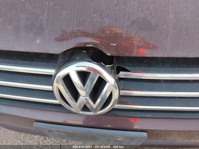 2012 VOLKSWAGEN PASSAT VIN: 1VWBP7A33CC091500