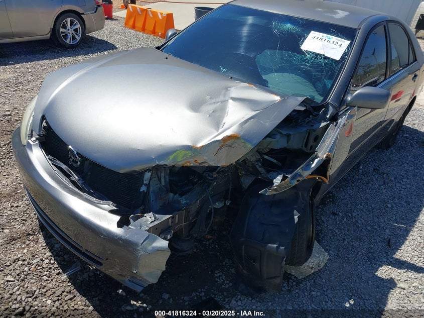 2004 Toyota Camry Le VIN: 4T1BE32K64U870310 Lot: 41816324