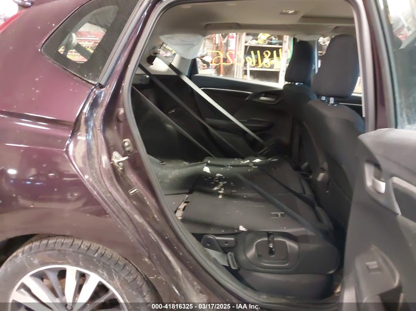 2015 HONDA FIT VIN: 3HGGK5H86FM753944