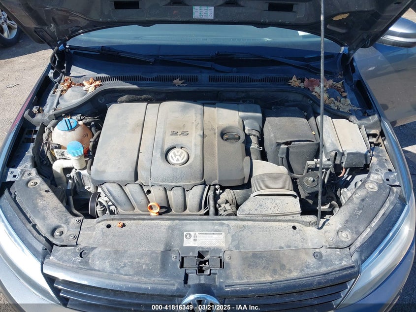 2011 Volkswagen Jetta 2.5L Se VIN: 3VWBZ7AJ1BM027204 Lot: 41816349