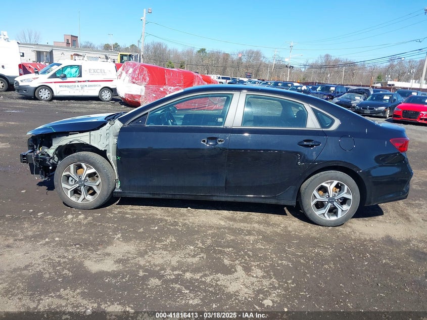 2021 KIA FORTE VIN: 3KPF24AD1ME326593
