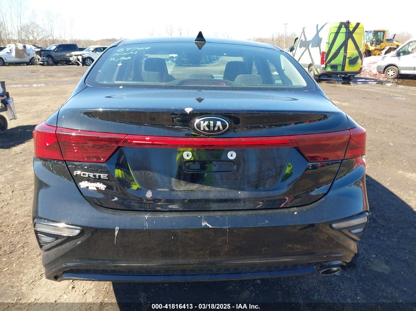 2021 KIA FORTE VIN: 3KPF24AD1ME326593