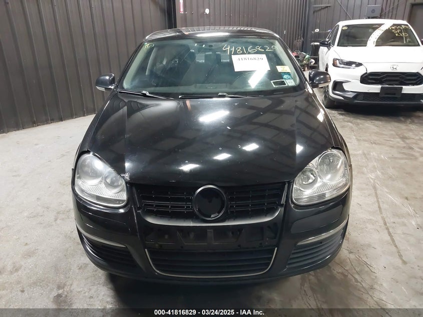 2010 VOLKSWAGEN JETTA VIN: 3VWRZ7AJ3AM157188