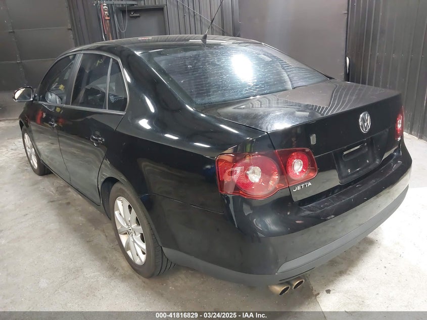 2010 VOLKSWAGEN JETTA VIN: 3VWRZ7AJ3AM157188