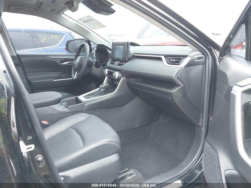 2022 TOYOTA RAV4 XLE PREMIUM - 2T3A1RFV2NC320305