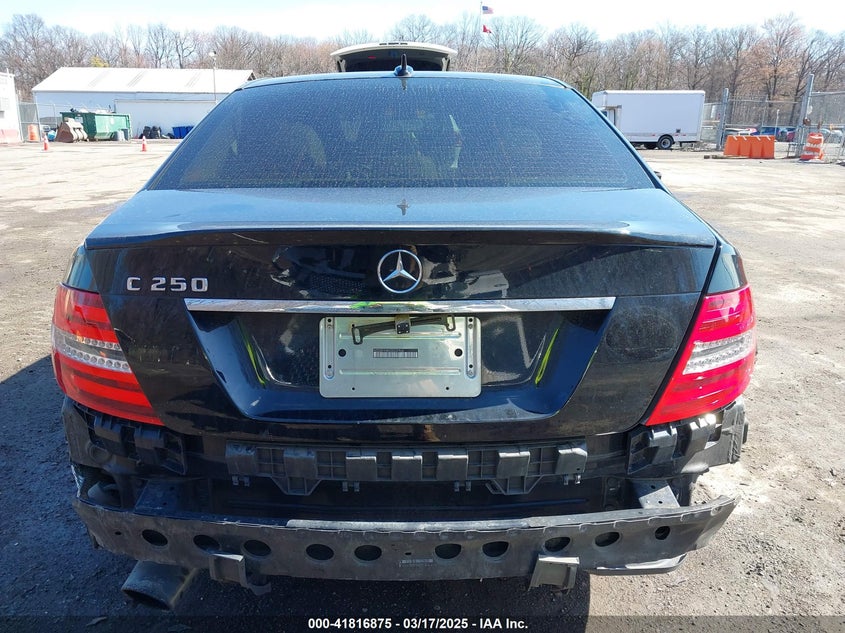 2012 MERCEDES-BENZ C 250 VIN: WDDGF4HB9CR237960
