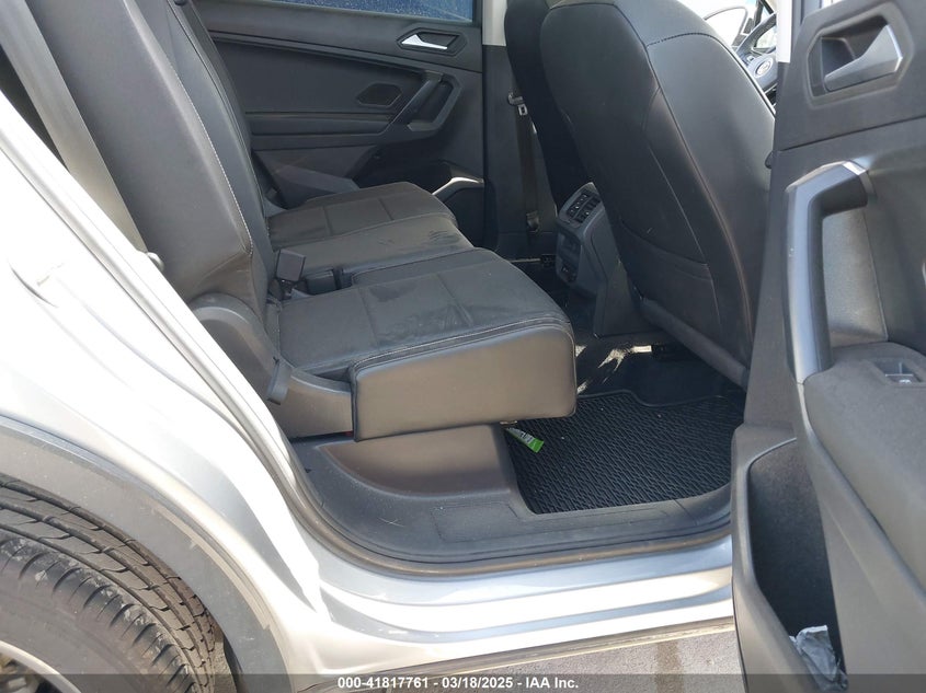 2021 Volkswagen Tiguan 2.0T Se/2.0T Se R-Line Black/2.0T Sel VIN: 3VV3B7AX2MM013607 Lot: 41817761