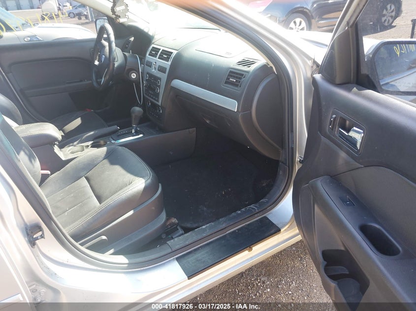 2009 MERCURY MILAN VIN: 3MEHM08109R615910