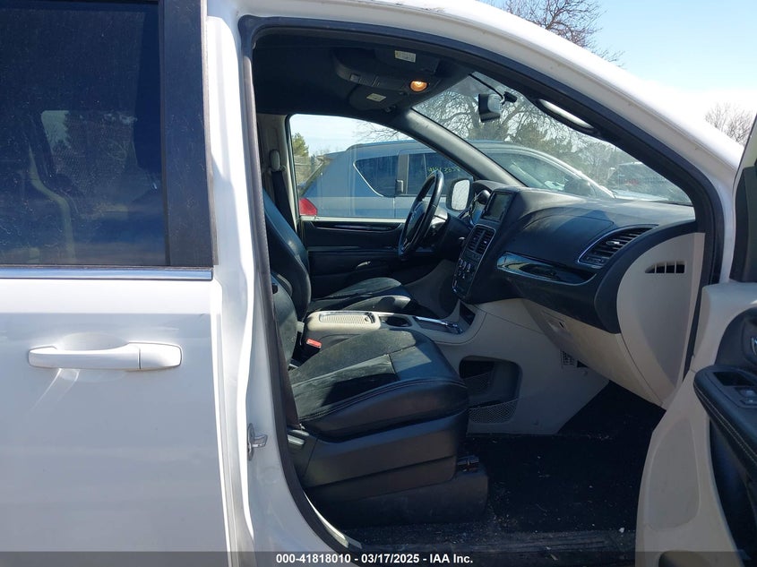 2018 DODGE GRAND CARAVAN SXT - 2C4RDGCG7JR267656