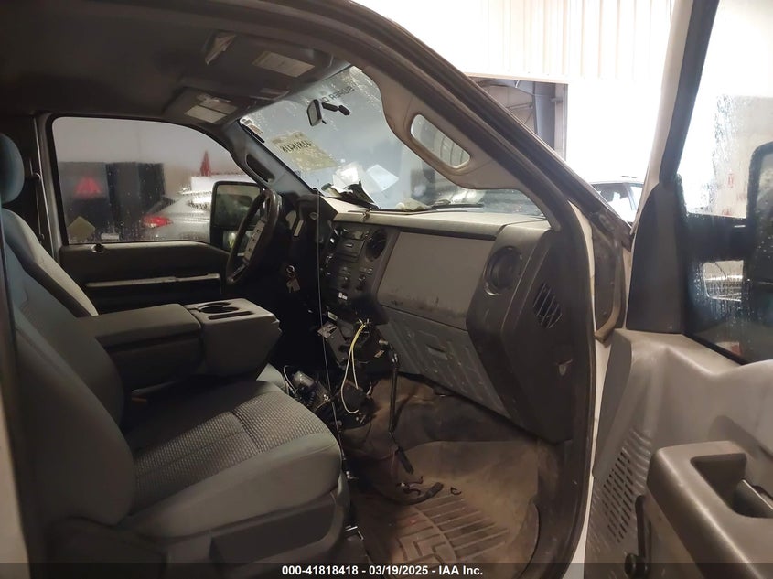 2011 FORD F-250 VIN: 1FT7X2B64BEB82069