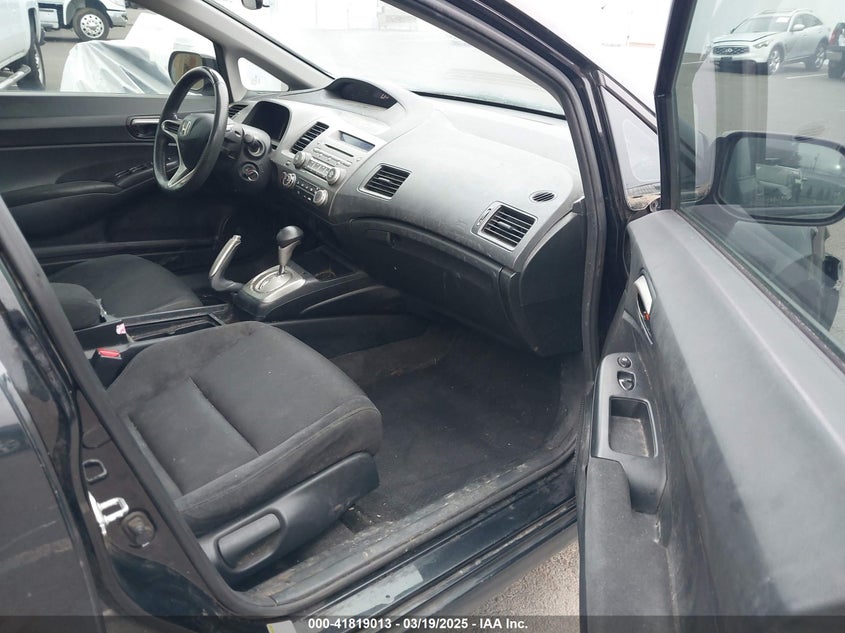 2011 HONDA CIVIC VIN: 19XFA1F63BE042374