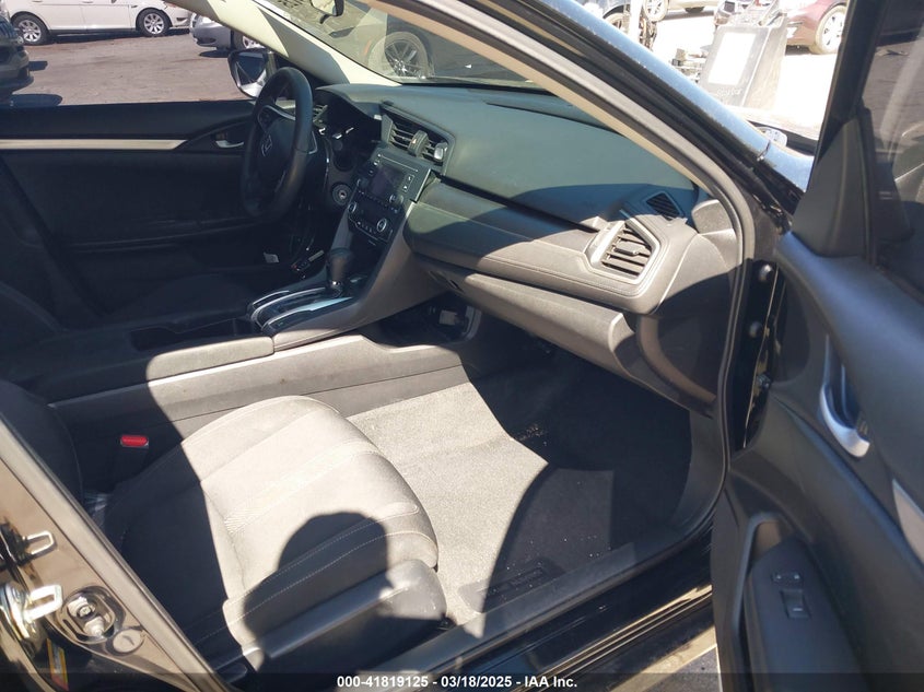 2018 HONDA CIVIC VIN: 2HGFC2F53JH604916