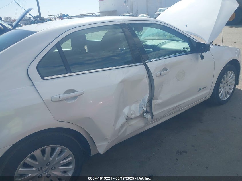 2010 FORD FUSION HYBRID VIN: 3FADP0L3XAR286174