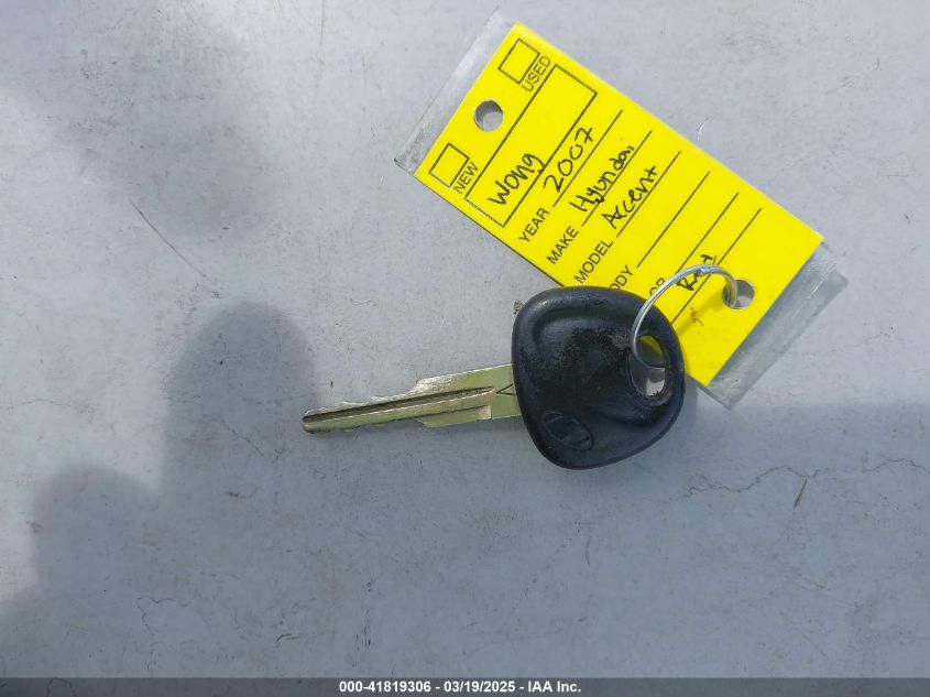 2007 Hyundai Accent Gs VIN: KMHCM36CX7U036376 Lot: 41819306