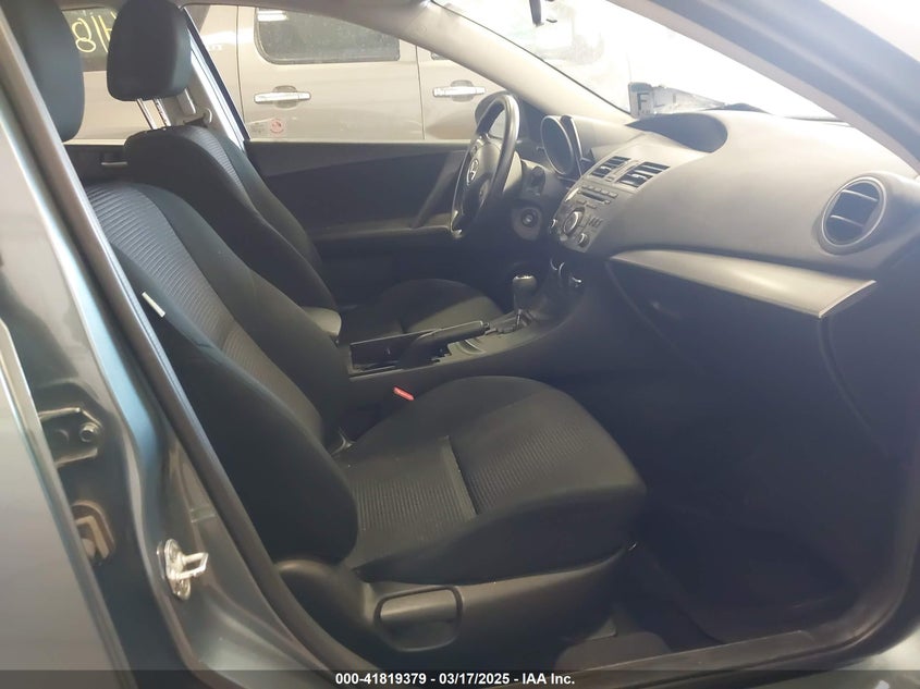2013 MAZDA MAZDA3 VIN: JM1BL1U70D1755761