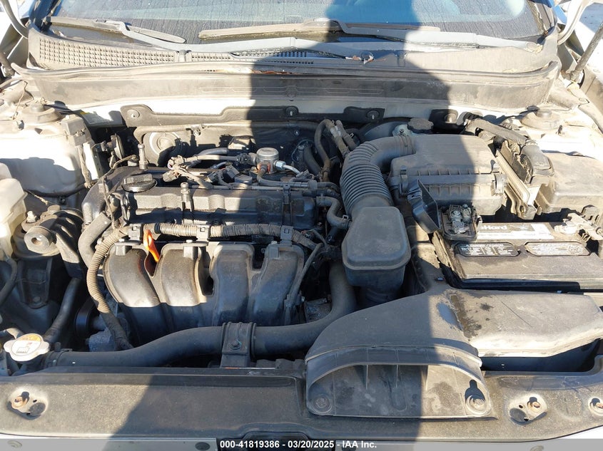 2013 HYUNDAI SONATA VIN: 5NPEB4AC4DH618303