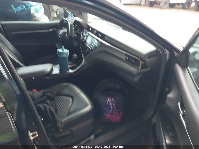 2019 TOYOTA CAMRY VIN: 4T1B11HK3KU705643