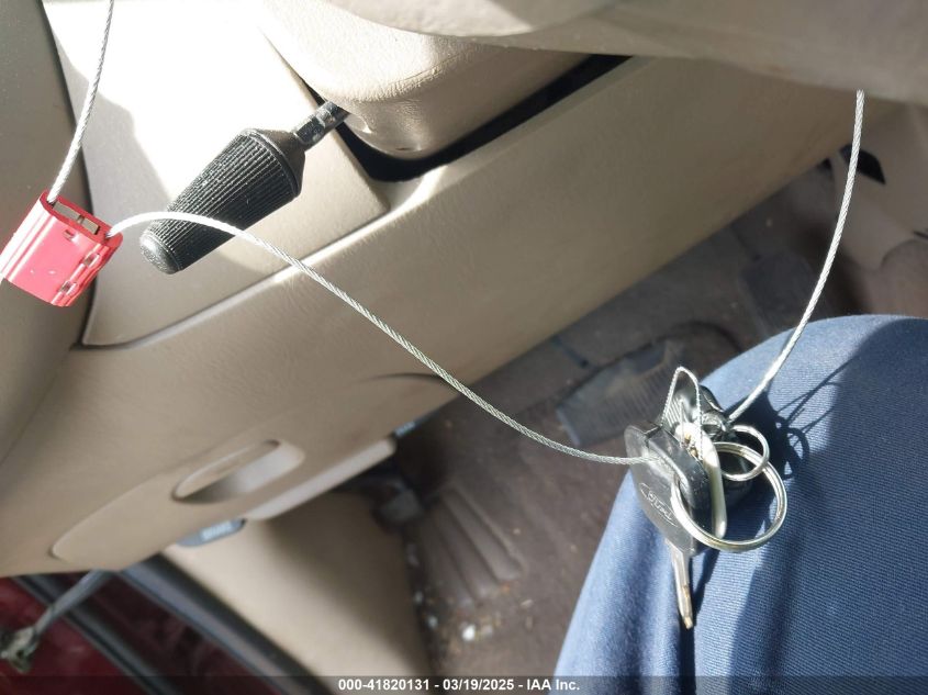 2001 Ford Expedition Xlt VIN: 1FMEU16W61LB26497 Lot: 41820131