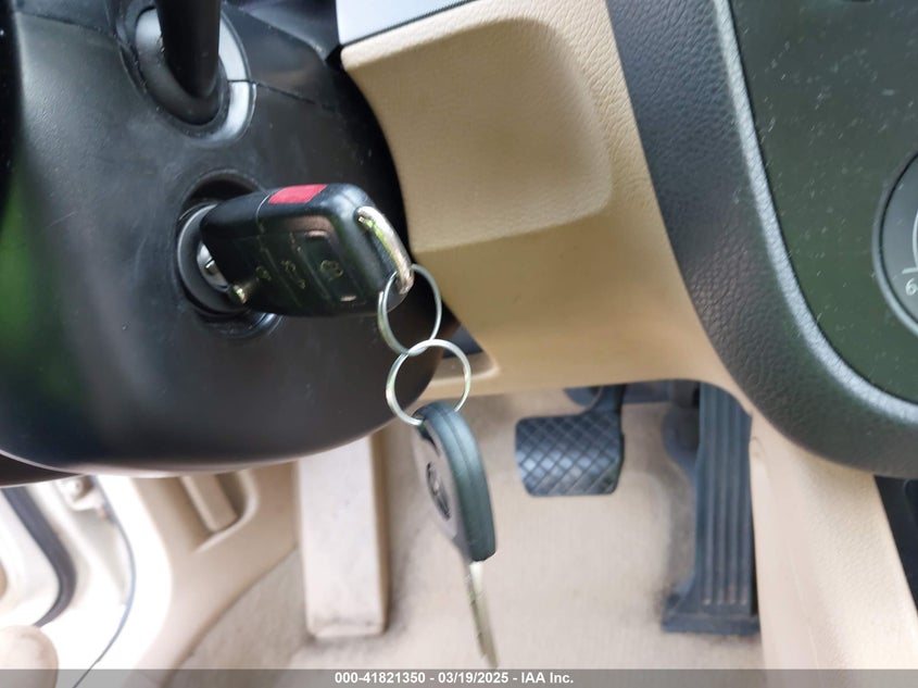 2009 VOLKSWAGEN JETTA VIN: 3VWPM71K09M252673
