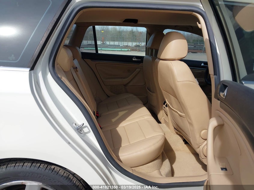 2009 VOLKSWAGEN JETTA VIN: 3VWPM71K09M252673