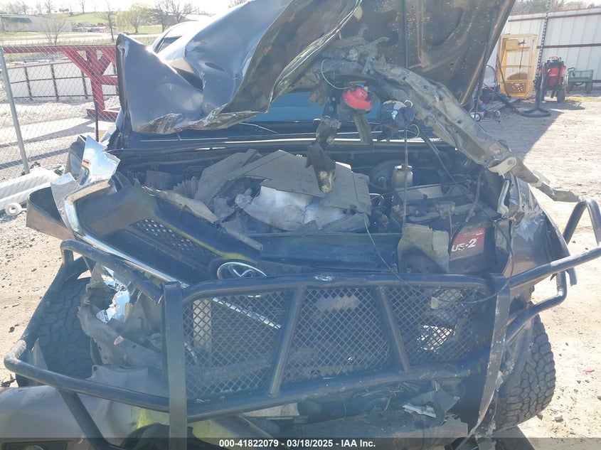 2015 TOYOTA TACOMA VIN: 5TFLU4ENXFX139145