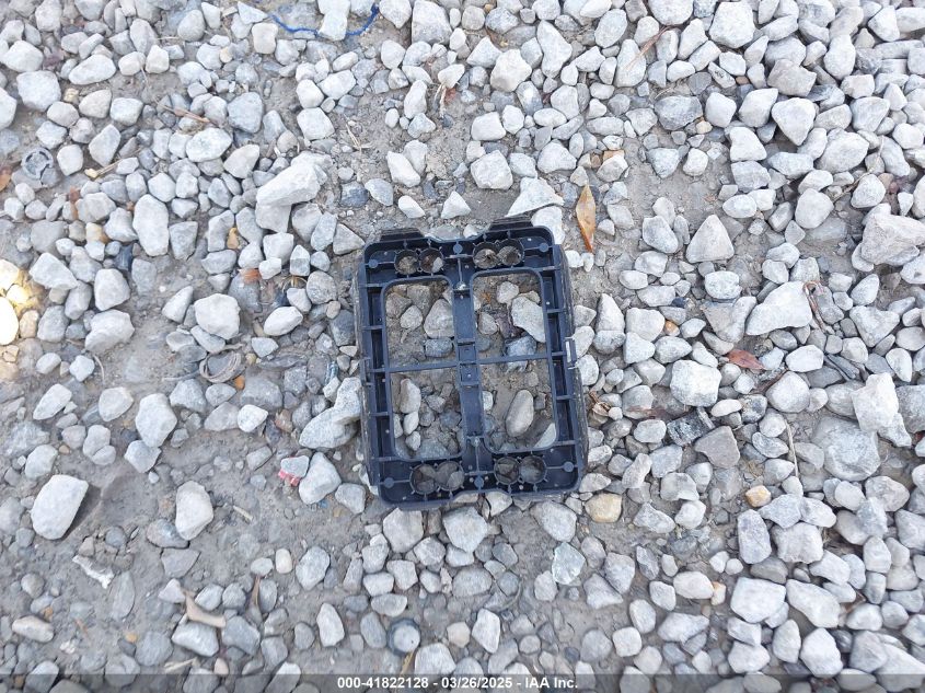 2004 Chevrolet Suburban 1500 Z71 VIN: 3GNFK16Z24G248825 Lot: 41822128