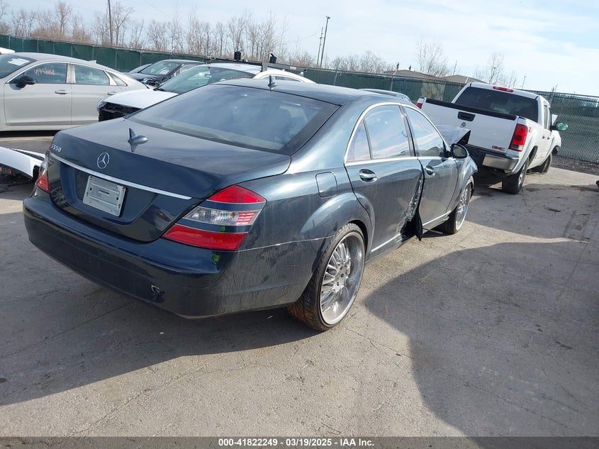 2007 MERCEDES-BENZ S 550 VIN: WDDNG71X17A026509