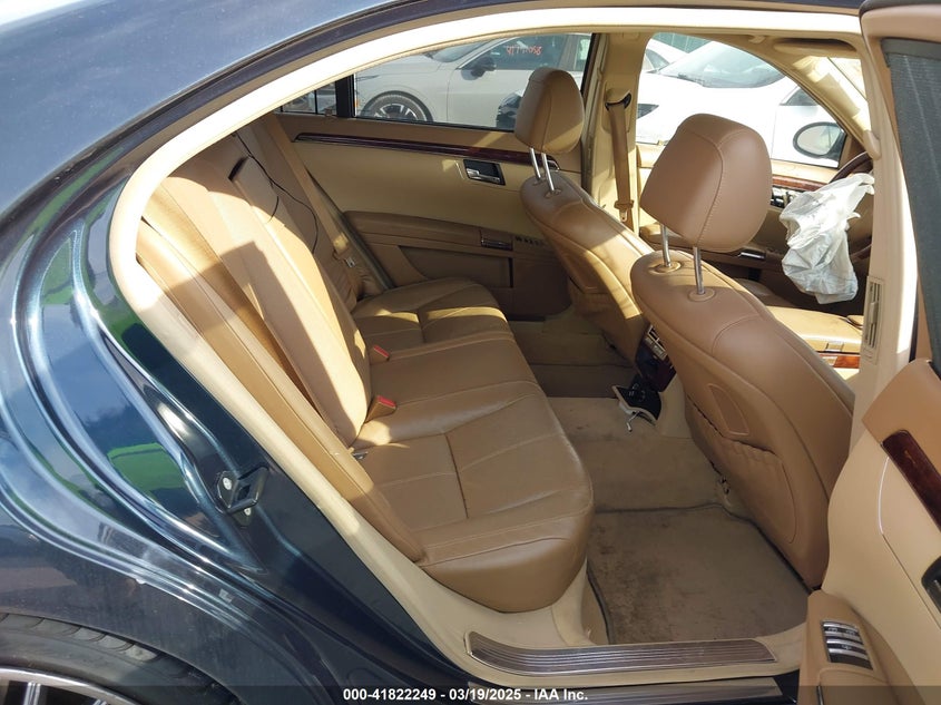 2007 MERCEDES-BENZ S 550 VIN: WDDNG71X17A026509