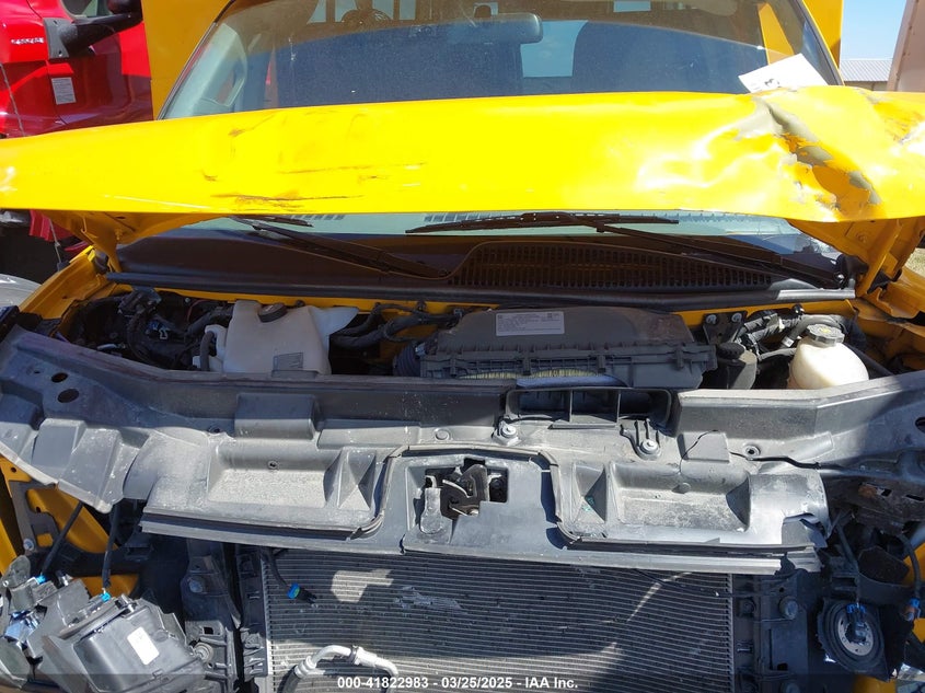 2023 Chevrolet Express Cutaway 4500 Van VIN: 1HA6GVB7XPN015174 Lot: 41822983