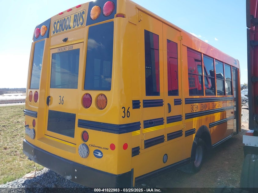 2023 Chevrolet Express Cutaway 4500 Van VIN: 1HA6GVB7XPN015174 Lot: 41822983