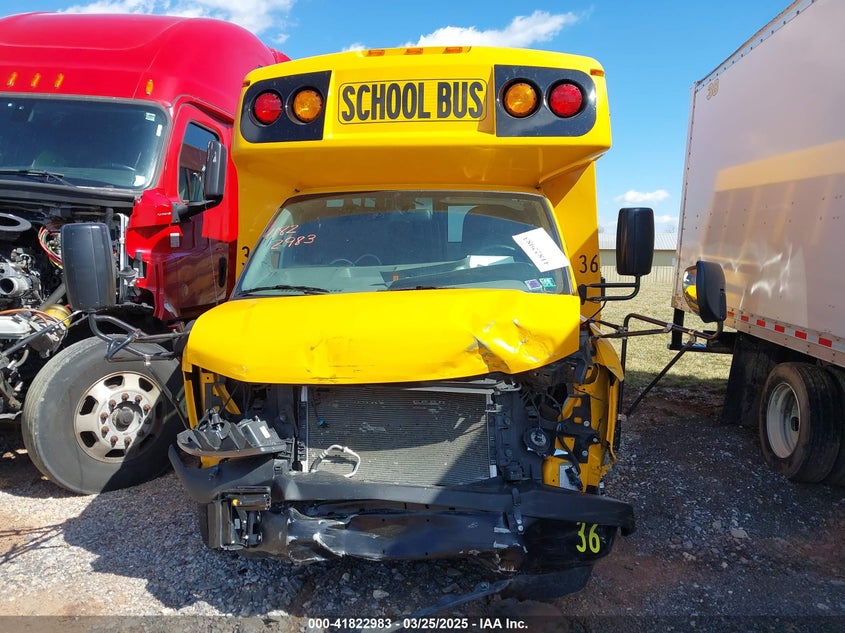 2023 Chevrolet Express Cutaway 4500 Van VIN: 1HA6GVB7XPN015174 Lot: 41822983