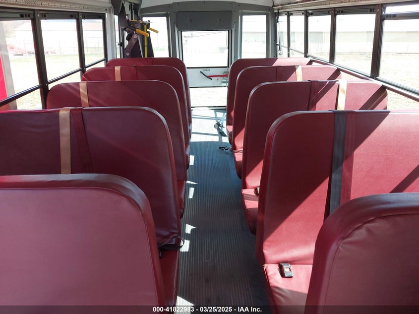 2023 Chevrolet Express Cutaway 4500 Van VIN: 1HA6GVB7XPN015174 Lot: 41822983