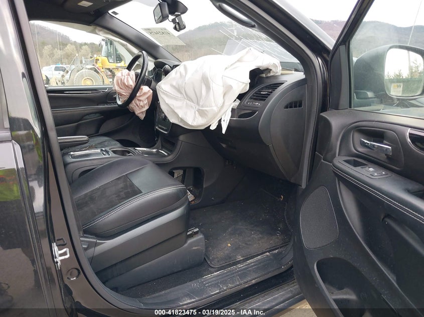 2019 DODGE GRAND CARAVAN SXT - 2C4RDGCG0KR547100