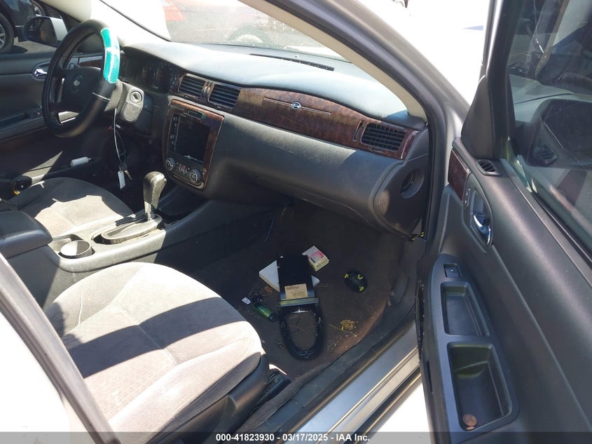 2014 CHEVROLET IMPALA LIMITED VIN: 2G1WB5E38E1105300