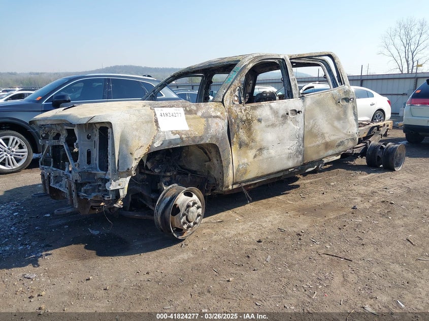 1GB4KVCY5KF103025 2019 CHEVROLET SILVERADO photo no. 2