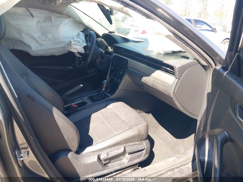 2021 VOLKSWAGEN PASSAT 2.0T SE - 1VWSA7A36MC000433