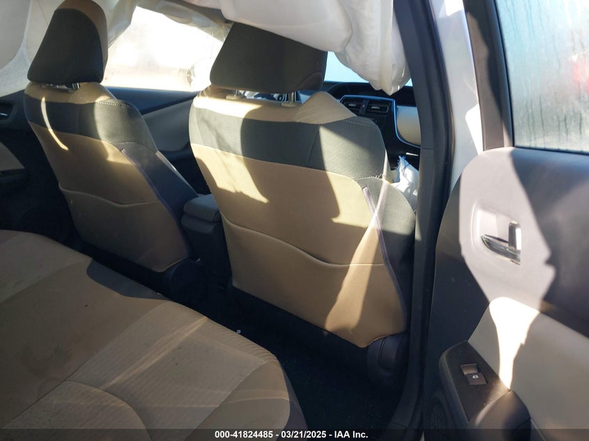 2017 TOYOTA PRIUS VIN: JTDKBRFU2H3548027