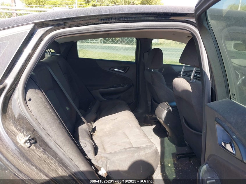 2019 CHEVROLET MALIBU VIN: 1G1ZB5ST7KF211629