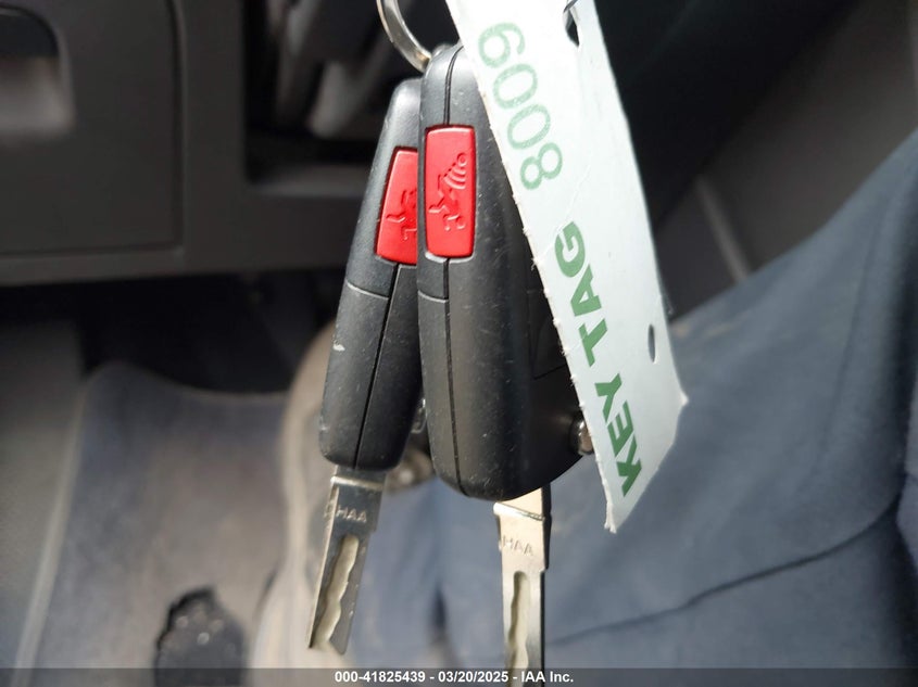 2013 VOLKSWAGEN BEETLE - 3VW5L7AT3DM813444