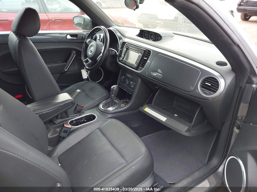 2013 VOLKSWAGEN BEETLE - 3VW5L7AT3DM813444