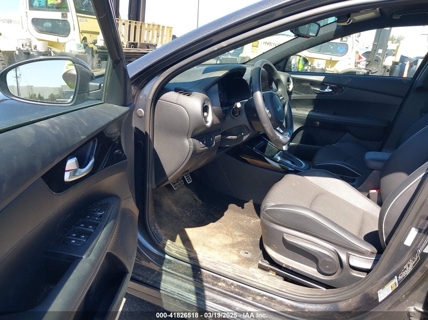 2024 KIA FORTE VIN: 3KPF54AD4RE803242