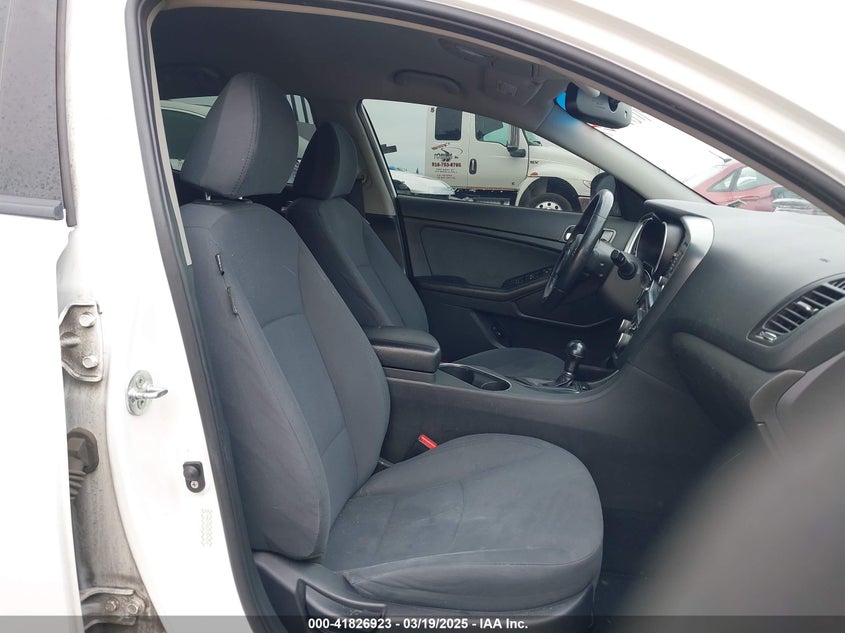 2016 KIA OPTIMA HYBRID VIN: KNAGM4AD2G5094596