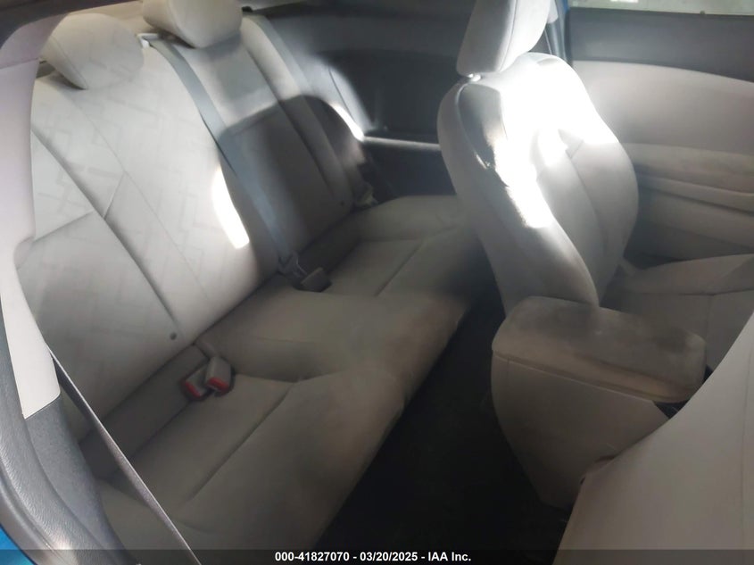 2012 HONDA CIVIC VIN: 2HGFG3B53CH524163