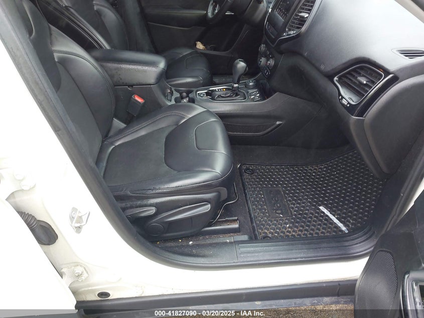 2019 JEEP CHEROKEE VIN: 1C4PJMLXXKD311619